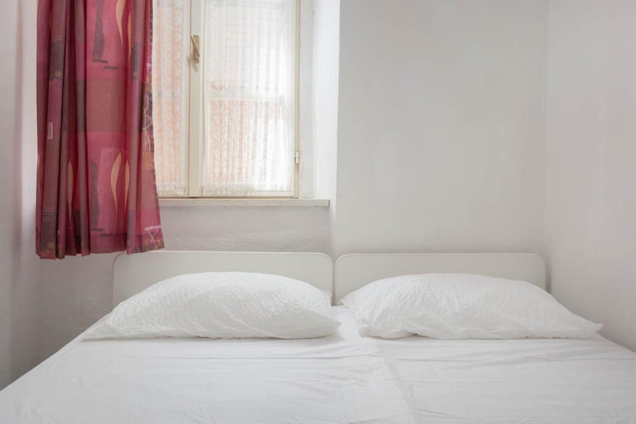 Apartmani Marija Podgora Eksteriør billede