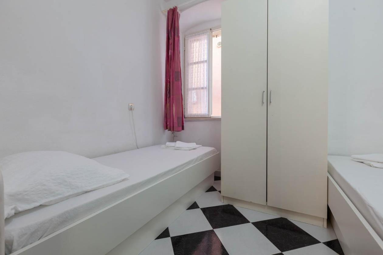 Apartmani Marija Podgora Eksteriør billede